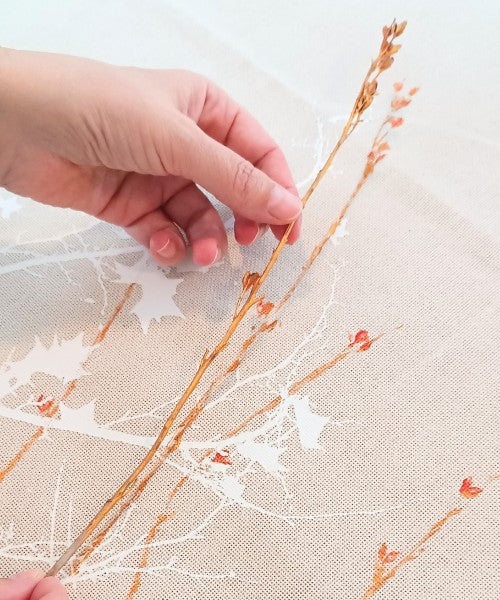 rituaL liNens anD  touCH