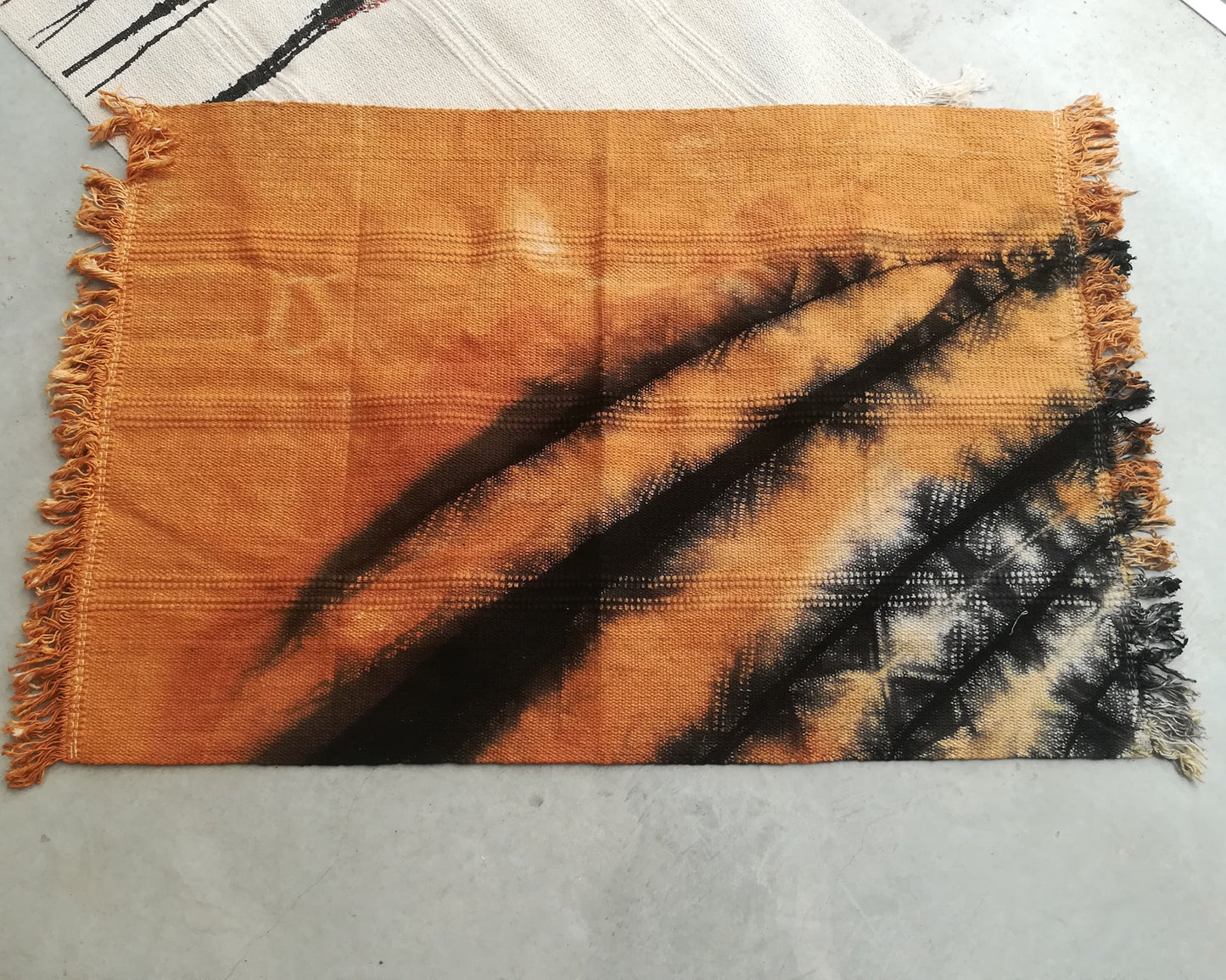Rug (80X55 cm): rusty & abstract