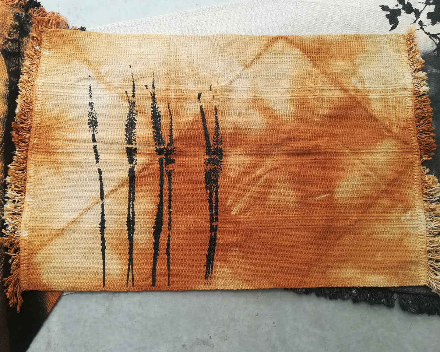 rusty squill rug