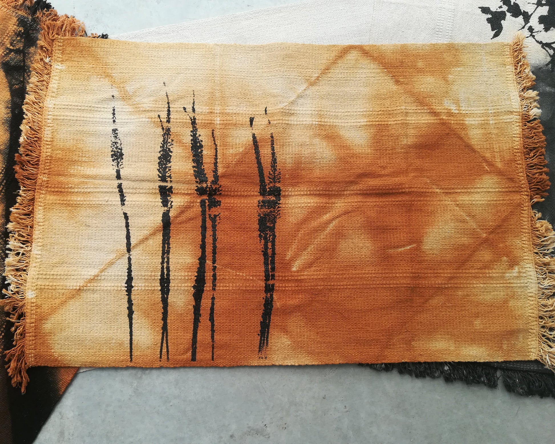 rusty squill rug